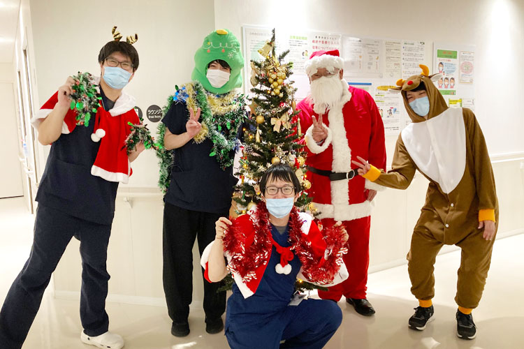 院内の様子 福島県立医科大学 小児腫瘍内科 小児がん患者さんとご家族により良い治療を提供いたします。